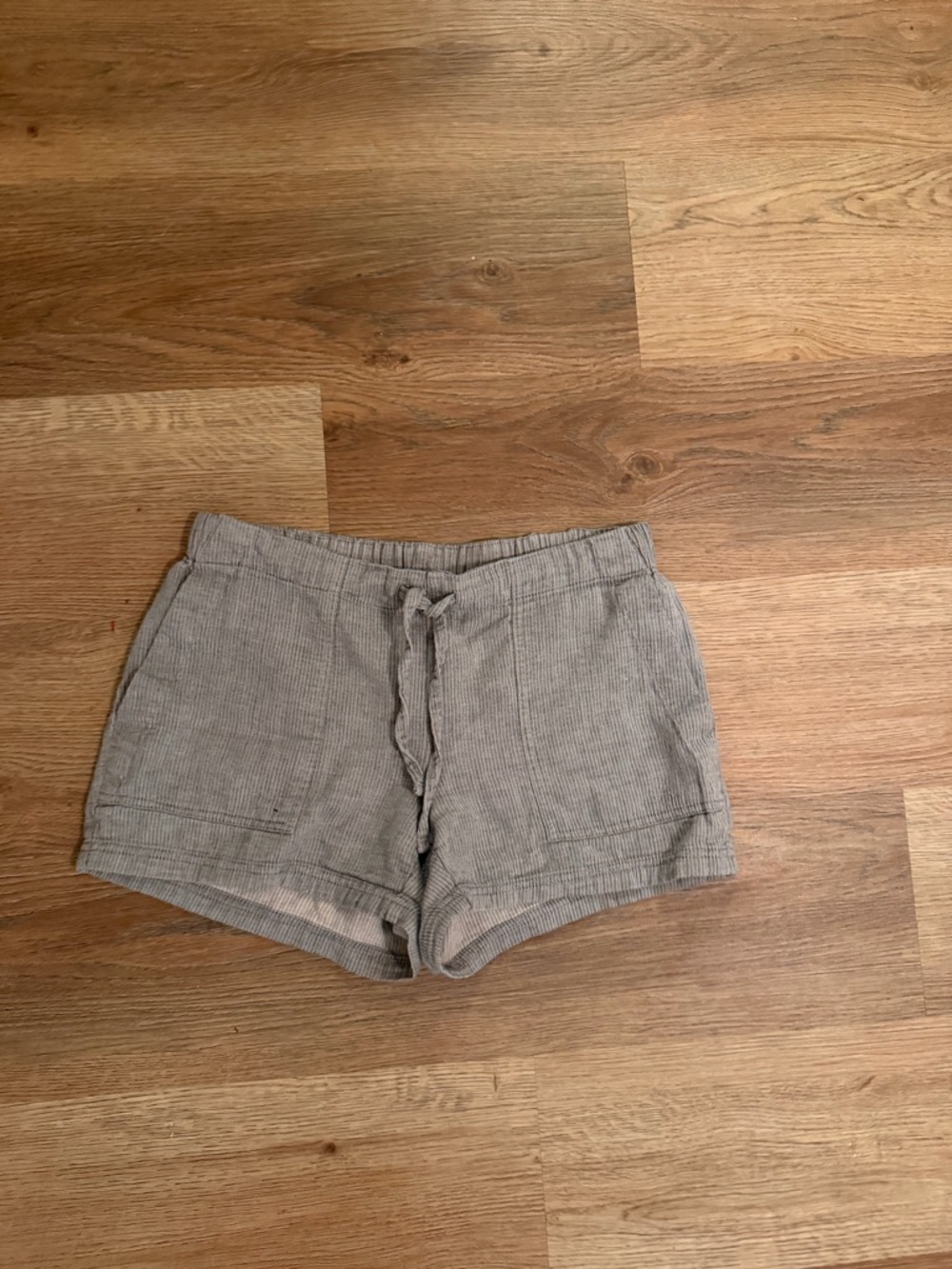 Prana Light Gray Corded Drawstring Athletic Shorts